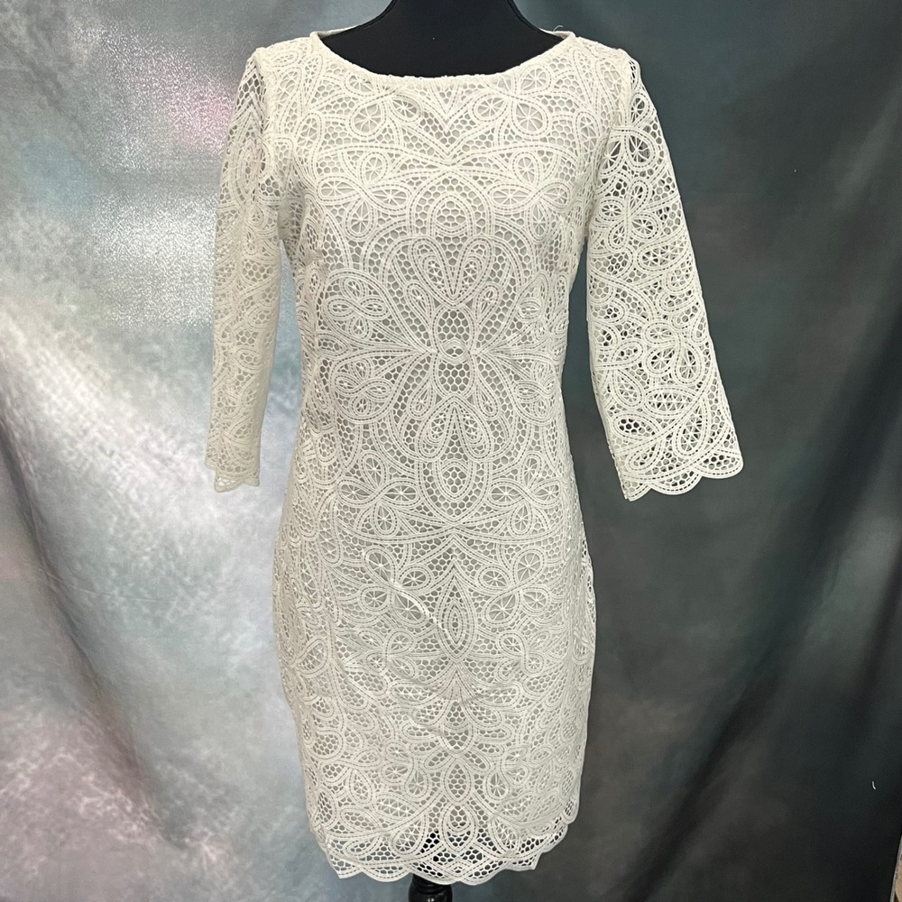 Lauren Ralph Lauren White Lace Medallion‎ Sheath Dress 3/4 Sleeve Size 4